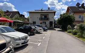 Guesthouse Stremljan