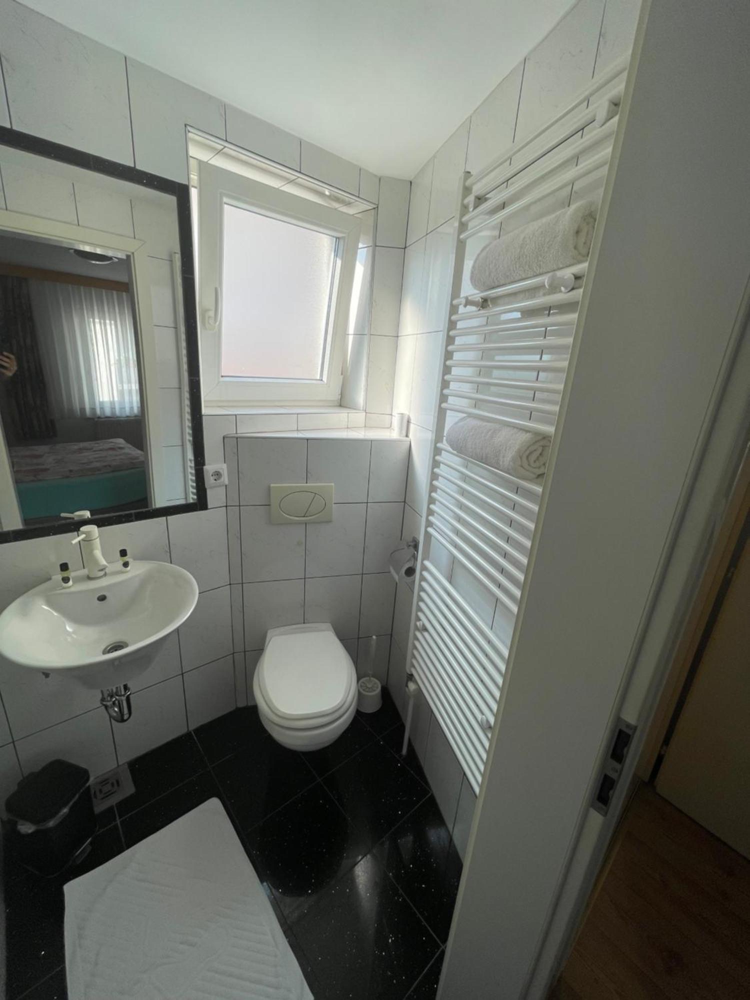 Guesthouse Stremljan Medvode Extérieur photo